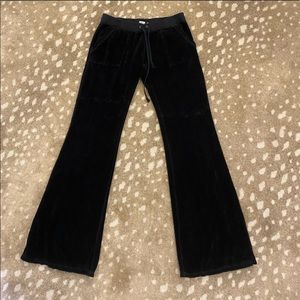 black juicy couture velvet sweatpants